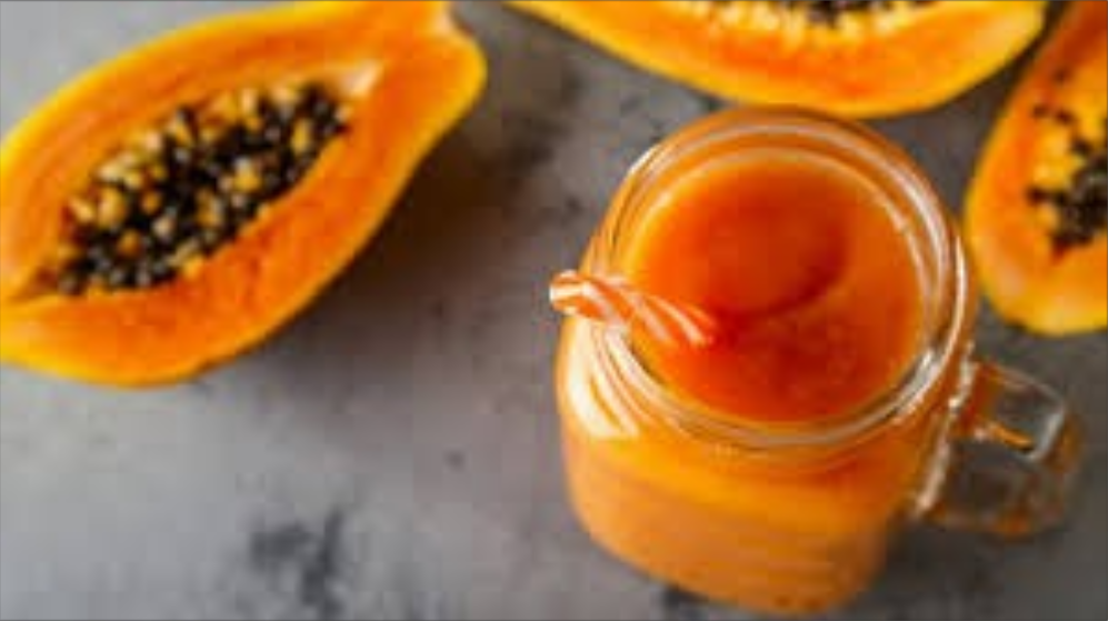  El jugo de papaya en ayunas ayuda a depurar el cuerpo, mejora la digestión y favorece la pérdida de peso y grasa. Un aliado natural para tu salud